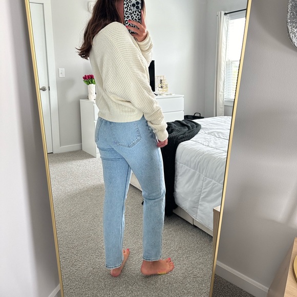 Double Zero Chenille V-Neck Sweater - Picture 5 of 8